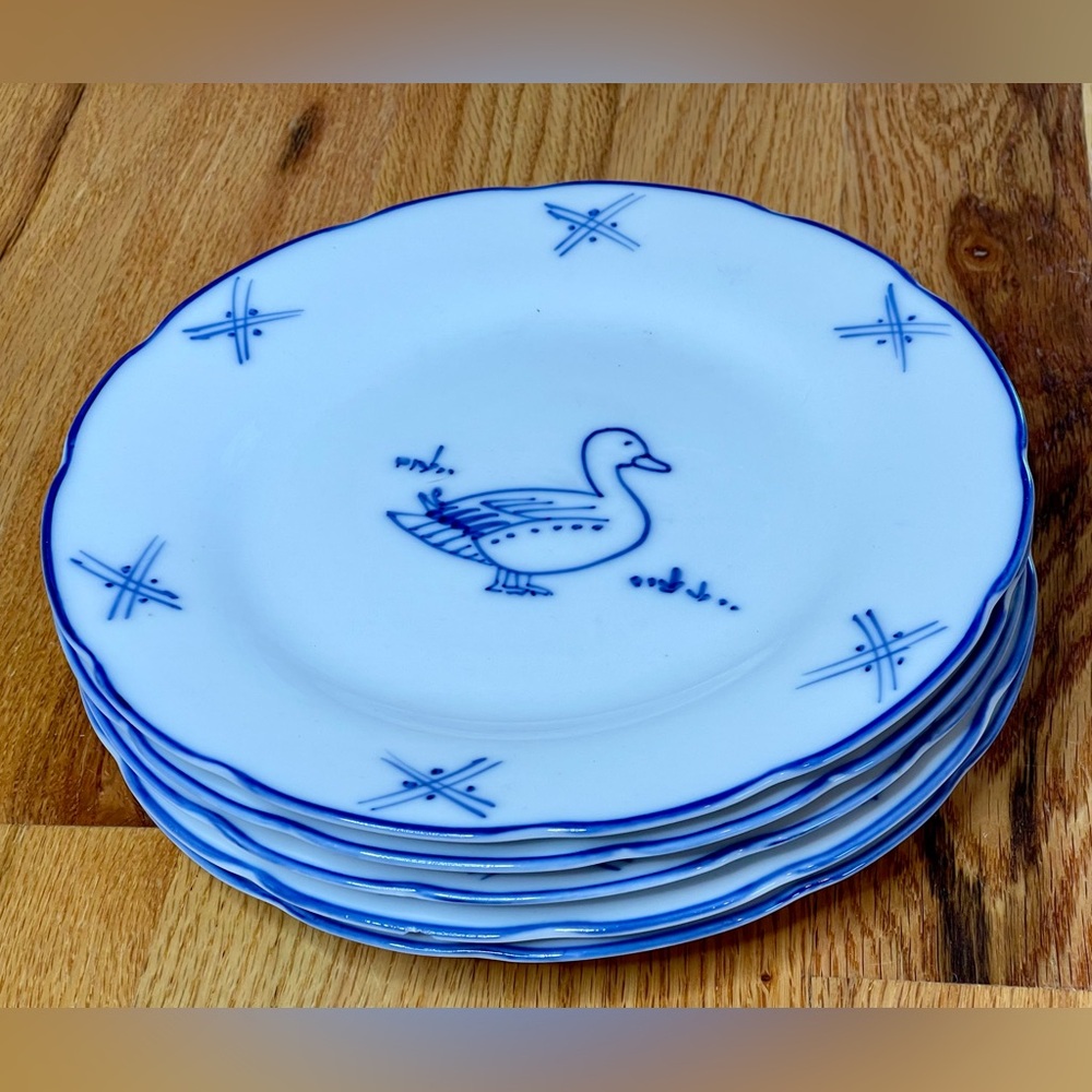 Cordon Bleu Bia dinner plates (5)